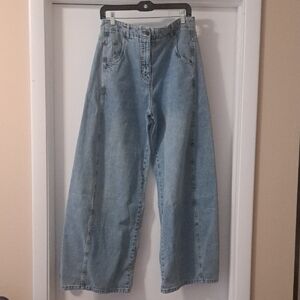 ME +EM Relaxed Wide Leg Jeans Squared Rear Pockets Excellent Sz28